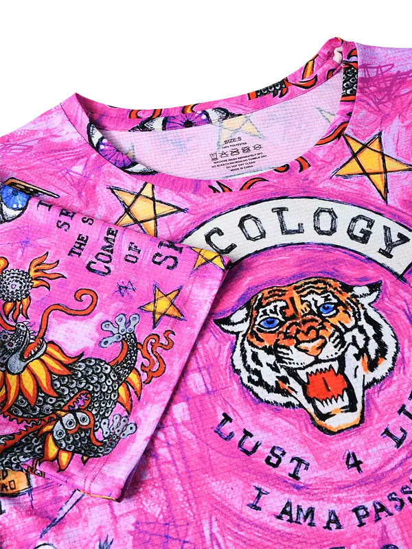 Pink Tech t-shirt with tiger design and text close up