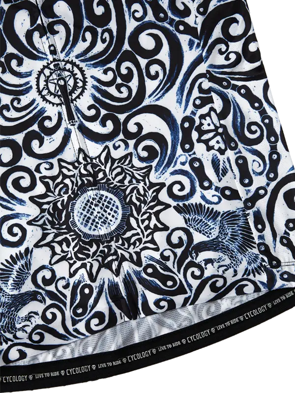 Close up of Cognoscenti Men's Navy Short Sleeve Reborn Cycling Jersey