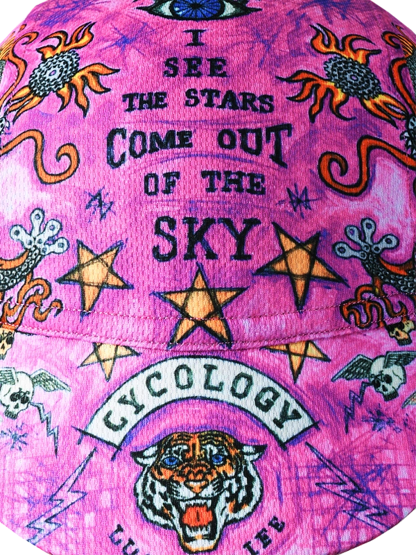 Pink cap with star and tiger design, text 'I see the stars come out of the sky' and 'Cycology'.